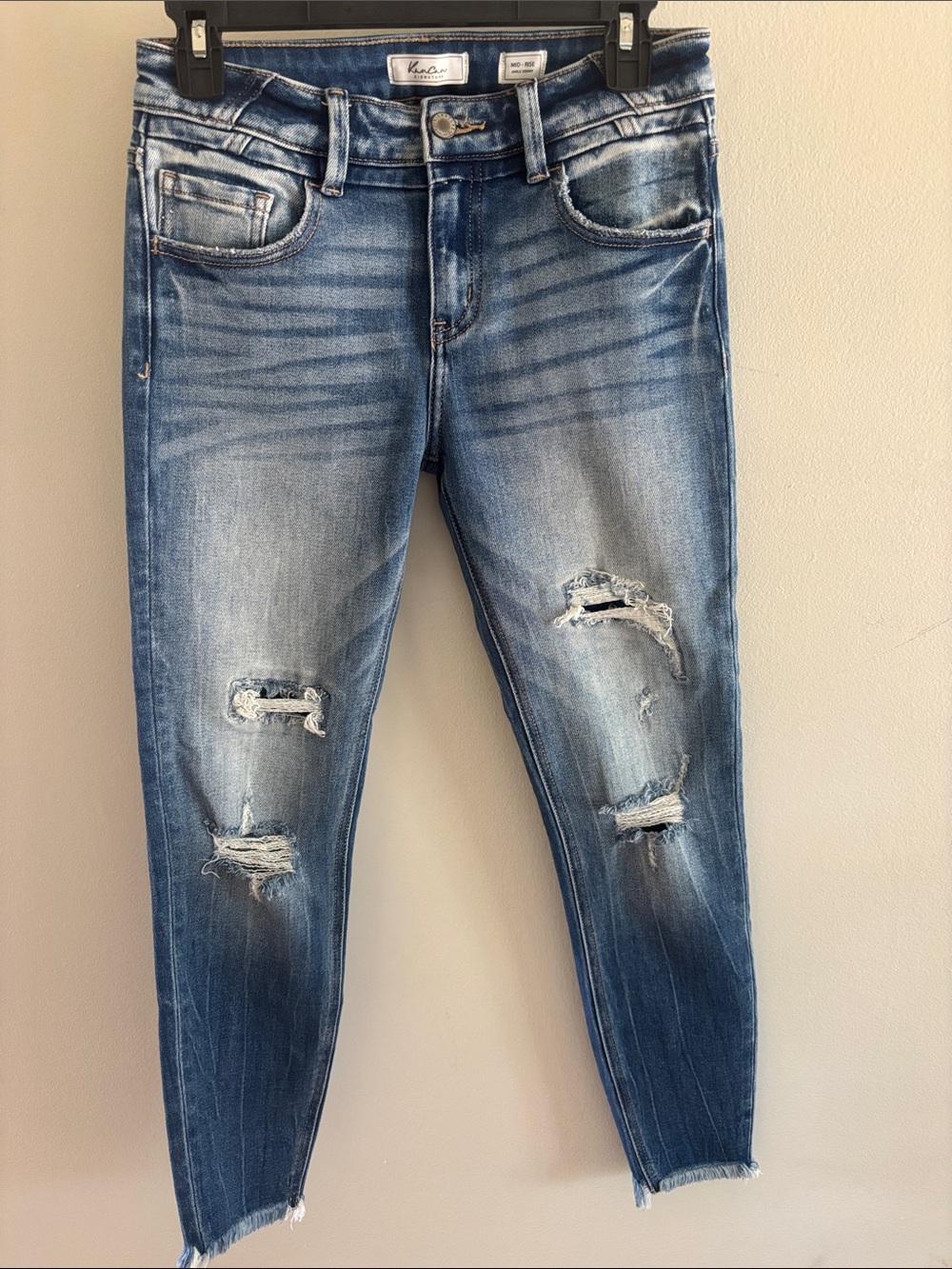 KanCan Women’s 26 Distressed MidRise Light Blue Ankle Skinny Jeans